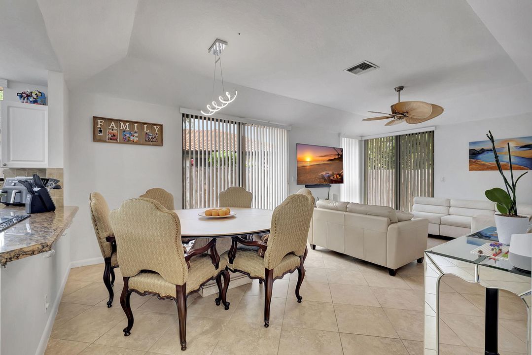 For Sale: $399,000 (2 beds, 2 baths, 1108 Square Feet)