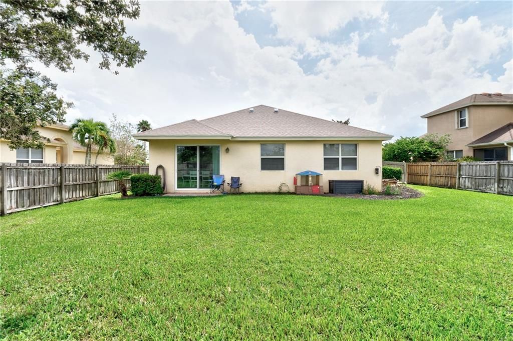 For Sale: $349,900 (3 beds, 2 baths, 1618 Square Feet)