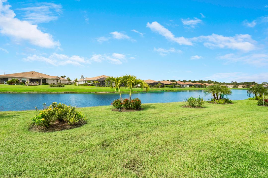 For Sale: $454,900 (3 beds, 2 baths, 1646 Square Feet)