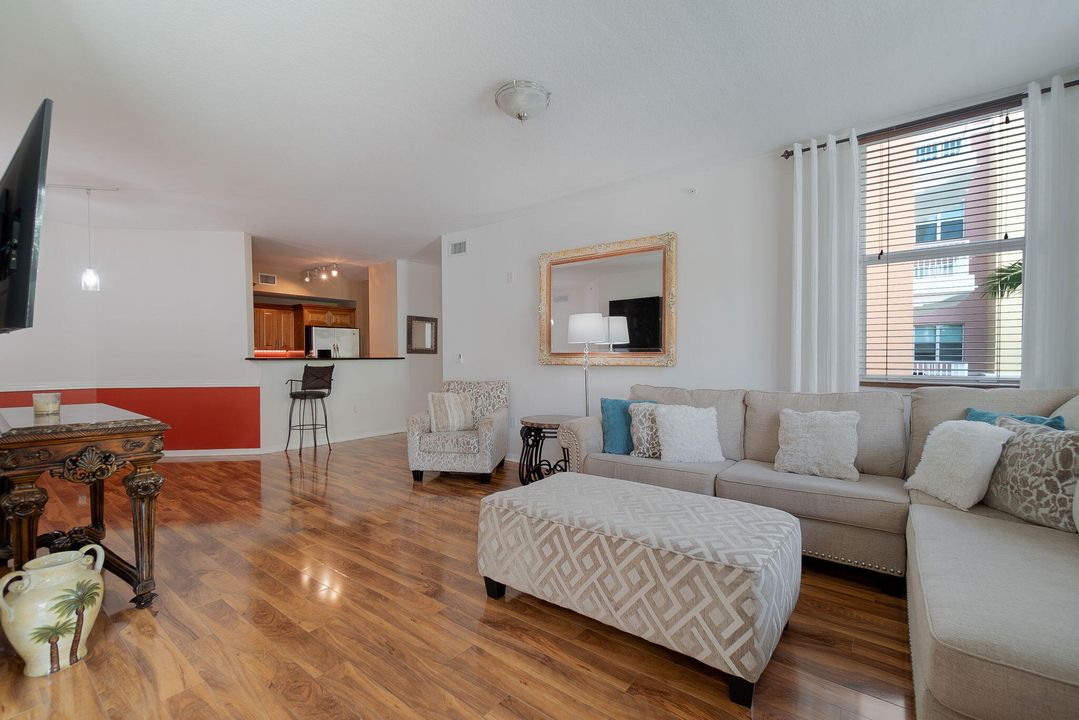 For Sale: $389,000 (3 beds, 2 baths, 1501 Square Feet)