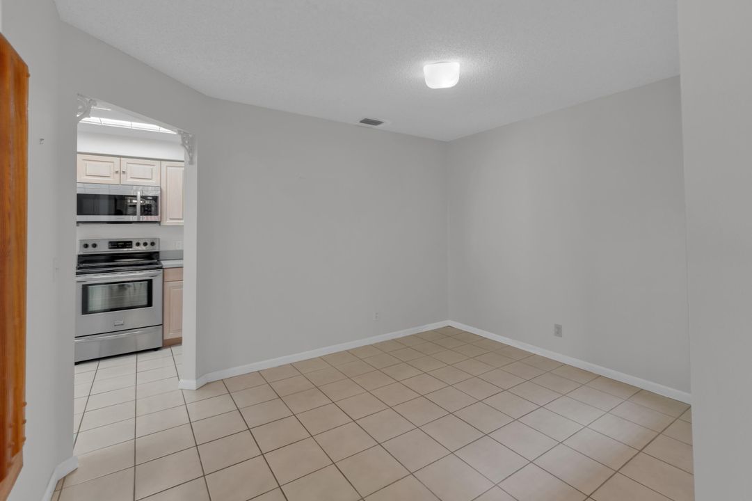 For Sale: $435,000 (3 beds, 2 baths, 1876 Square Feet)