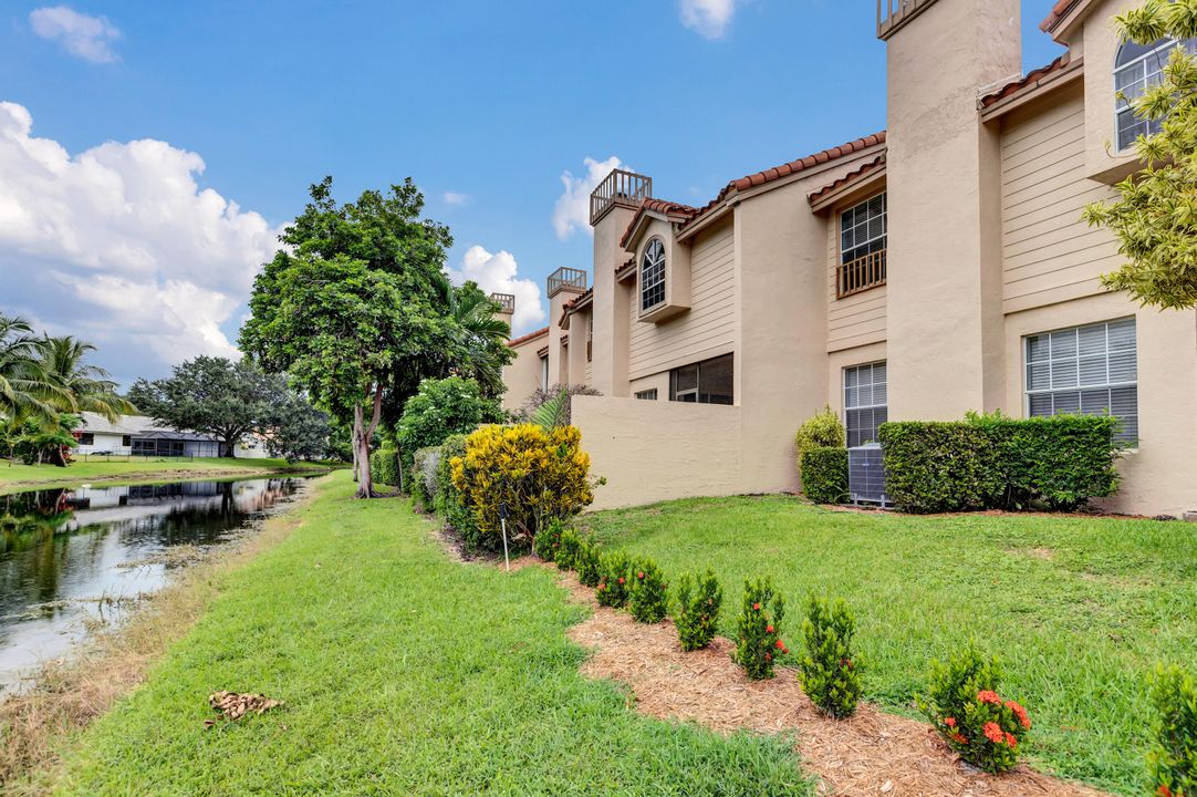 For Sale: $435,000 (3 beds, 2 baths, 1876 Square Feet)