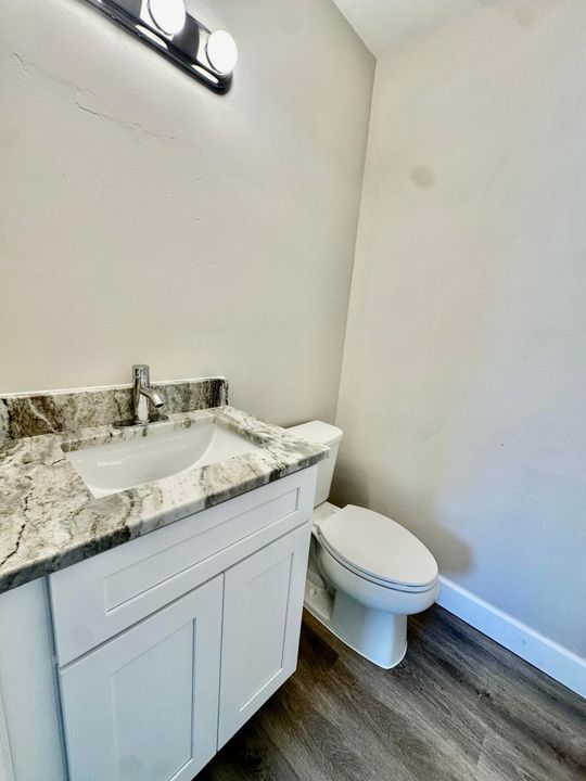 For Sale: $274,900 (3 beds, 1 baths, 1362 Square Feet)