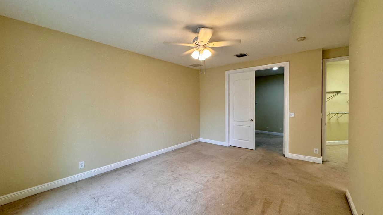 For Rent: $2,750 (3 beds, 2 baths, 1870 Square Feet)