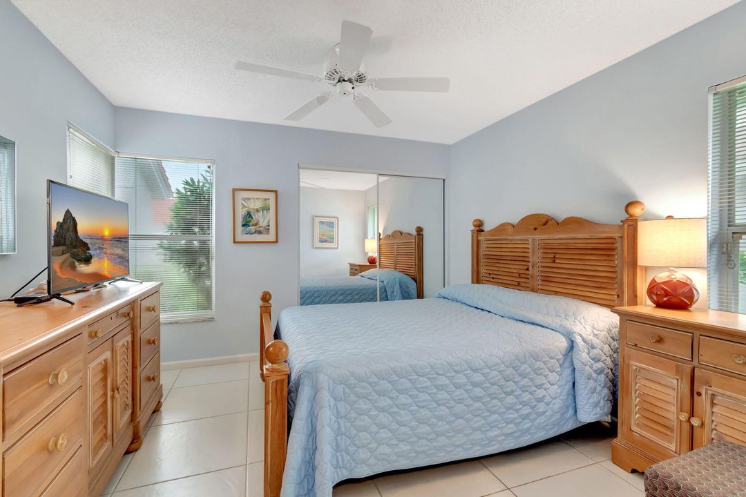 For Sale: $435,000 (2 beds, 2 baths, 1722 Square Feet)