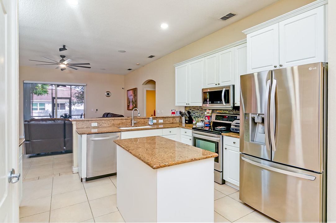 For Sale: $525,000 (4 beds, 3 baths, 2349 Square Feet)