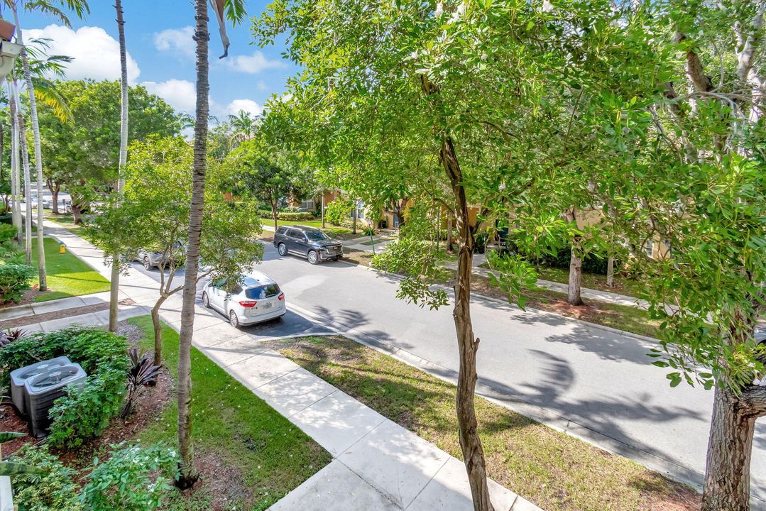 Active With Contract: $445,000 (3 beds, 2 baths, 1796 Square Feet)