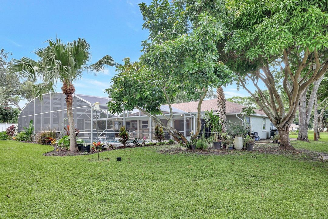 For Sale: $625,000 (4 beds, 3 baths, 2969 Square Feet)