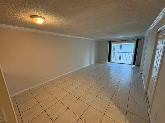 For Rent: $2,050 (2 beds, 2 baths, 1014 Square Feet)