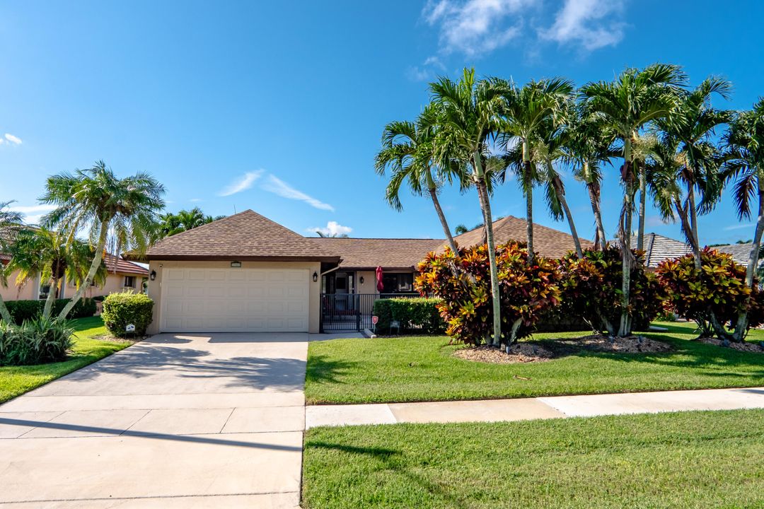 For Sale: $499,000 (3 beds, 2 baths, 2304 Square Feet)