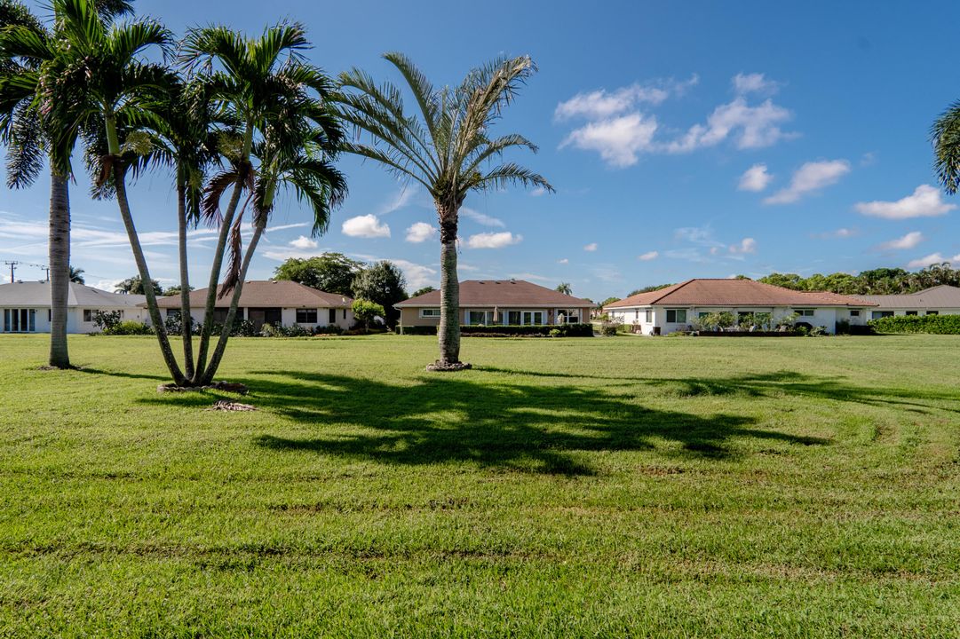 For Sale: $499,000 (3 beds, 2 baths, 2304 Square Feet)