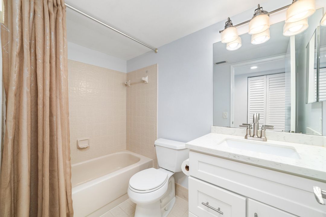 For Sale: $334,900 (2 beds, 2 baths, 1330 Square Feet)