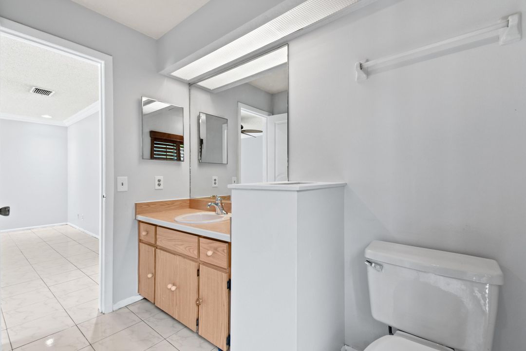 Active With Contract: $3,000 (3 beds, 2 baths, 2327 Square Feet)