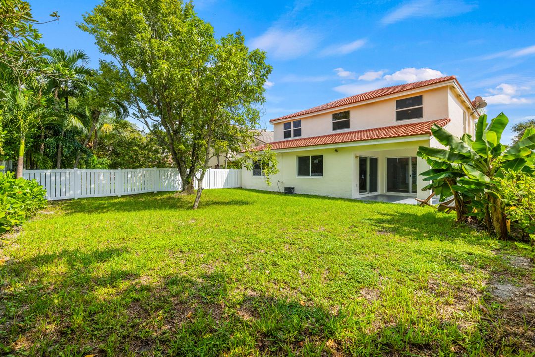 For Sale: $765,000 (3 beds, 2 baths, 2330 Square Feet)