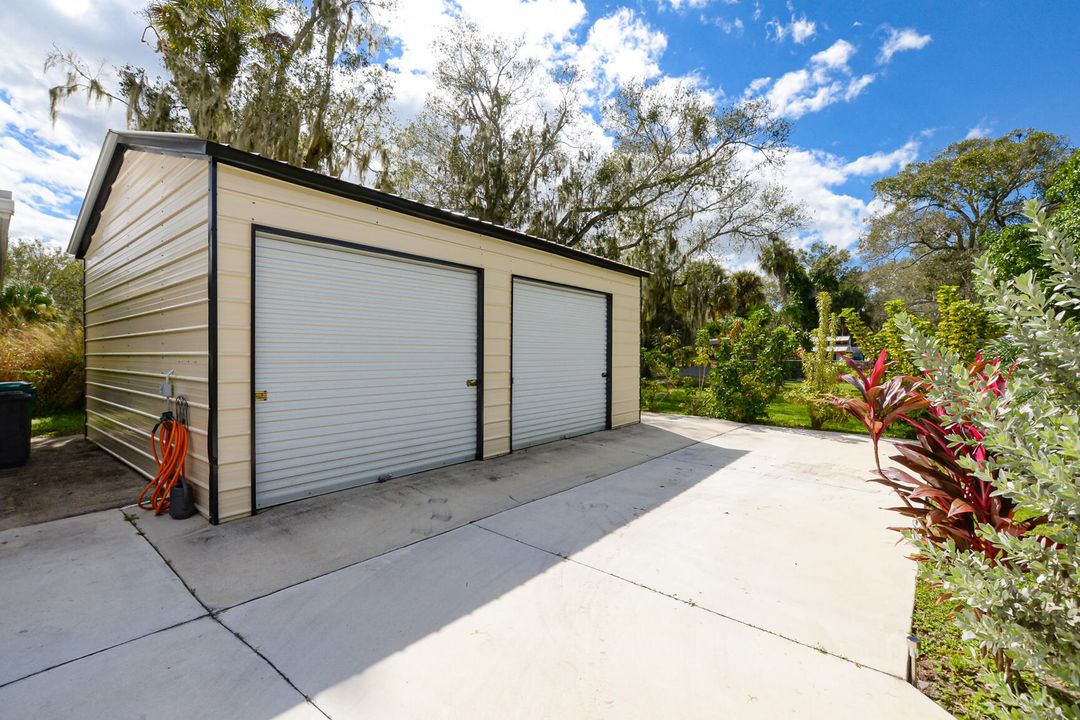 For Sale: $625,000 (3 beds, 2 baths, 2198 Square Feet)