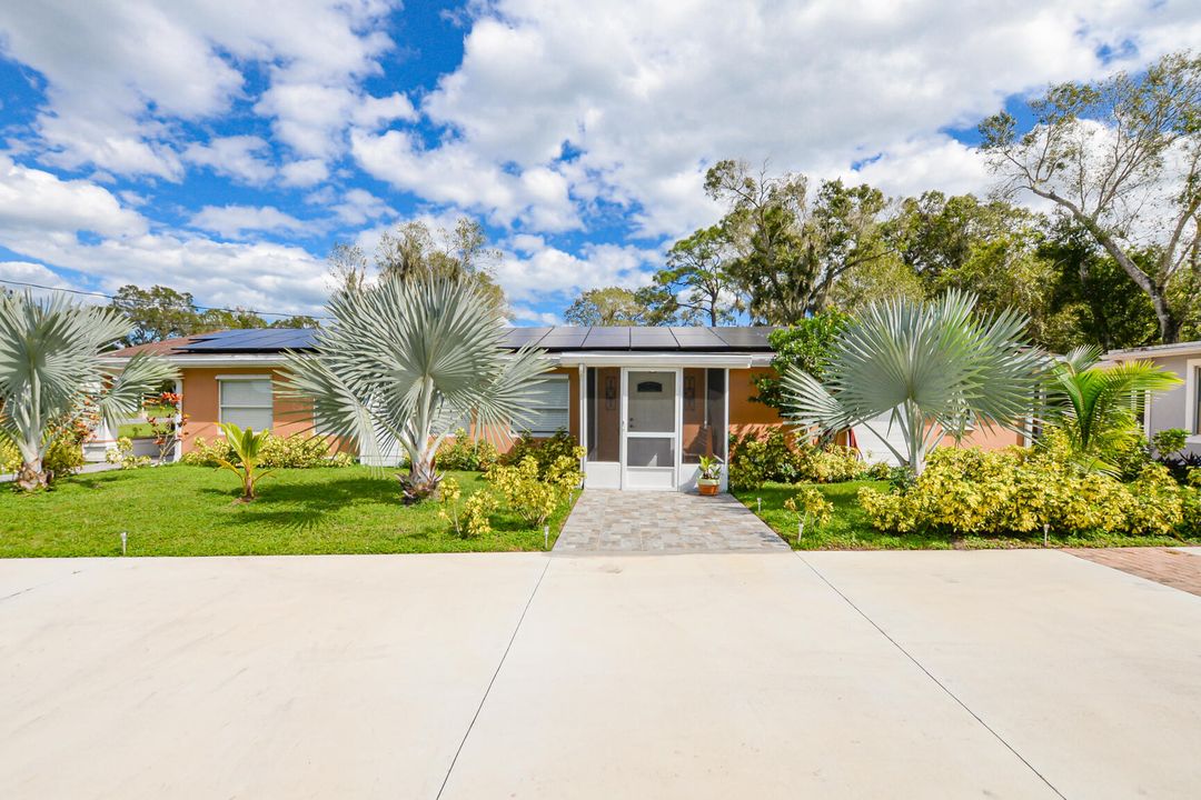 For Sale: $625,000 (3 beds, 2 baths, 2198 Square Feet)