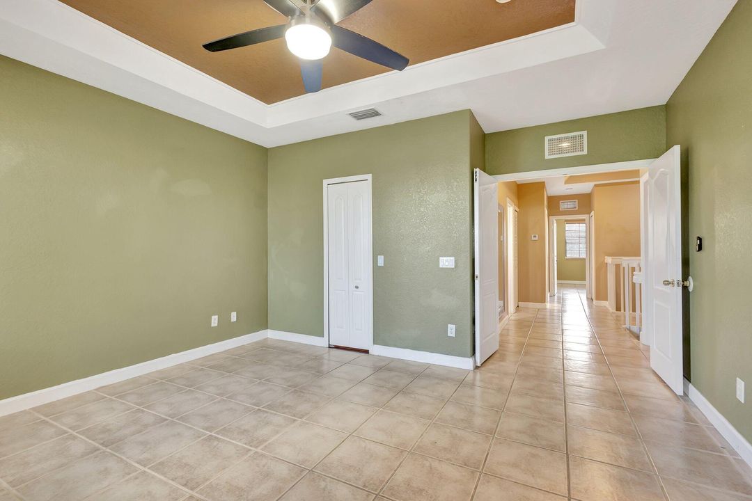 For Sale: $365,000 (3 beds, 2 baths, 1705 Square Feet)