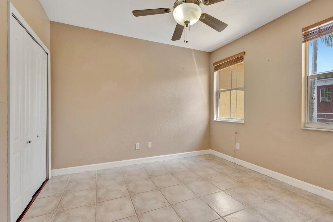 For Sale: $365,000 (3 beds, 2 baths, 1705 Square Feet)