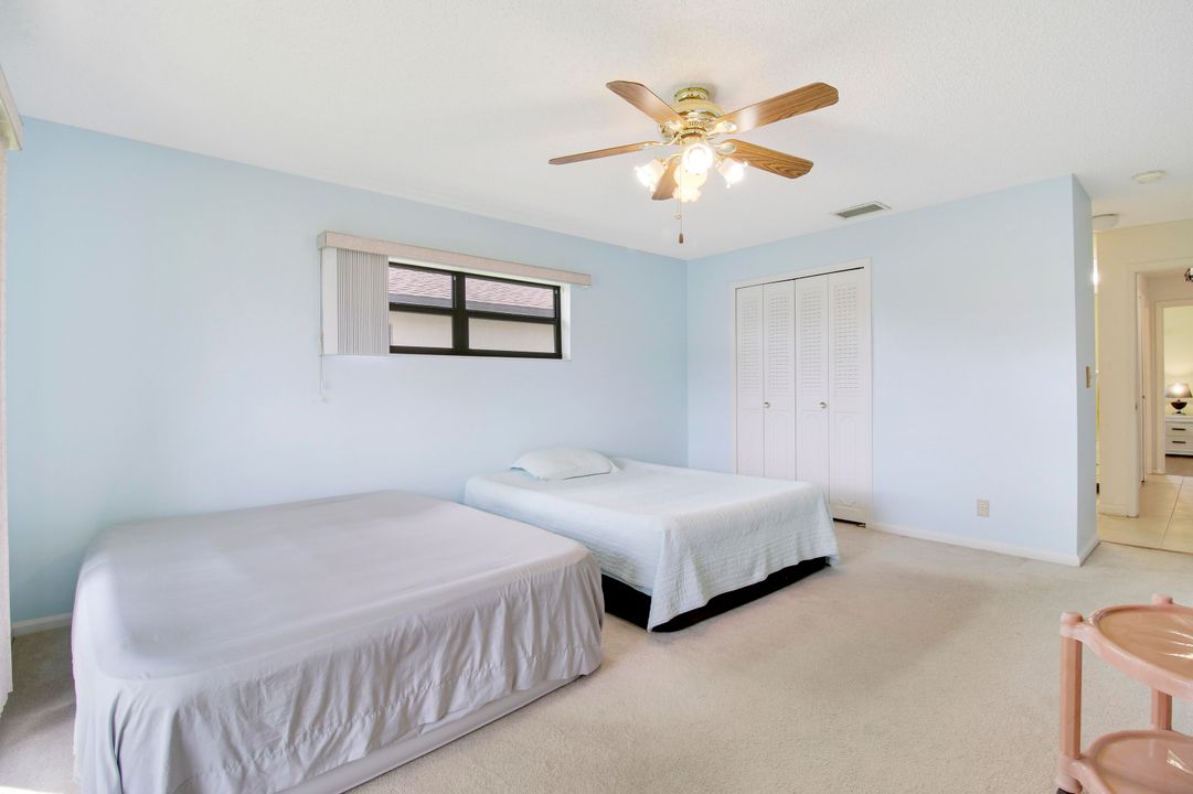 For Sale: $350,000 (2 beds, 2 baths, 1400 Square Feet)