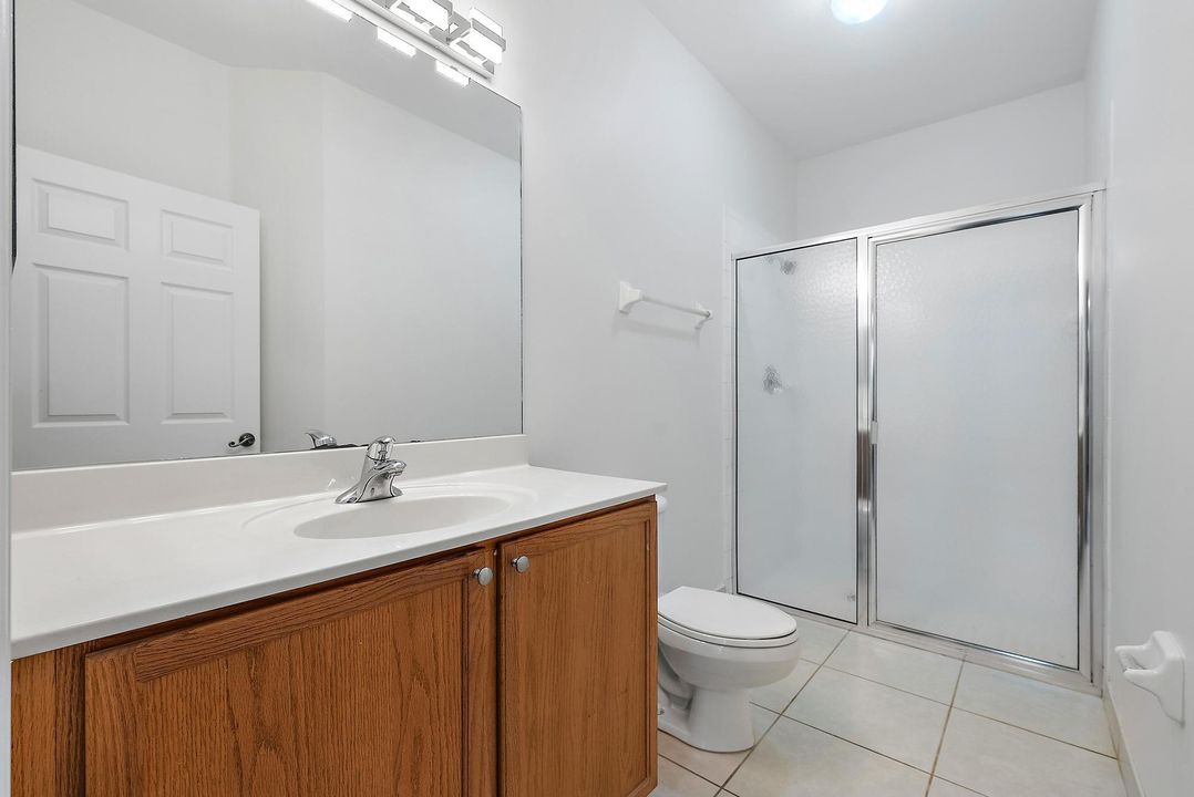 For Rent: $2,750 (3 beds, 2 baths, 1128 Square Feet)