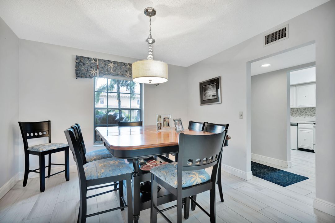 For Sale: $359,000 (3 beds, 2 baths, 1625 Square Feet)