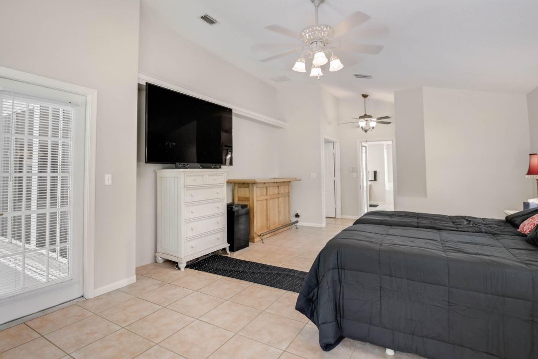 For Sale: $989,000 (3 beds, 2 baths, 2695 Square Feet)