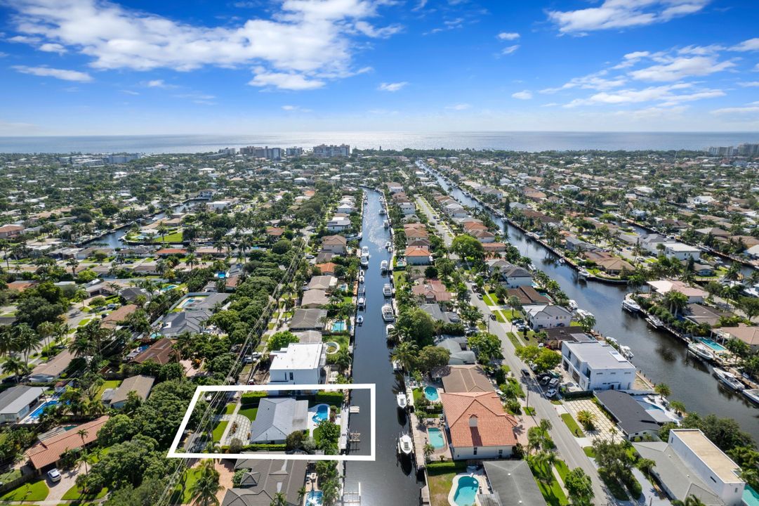 For Sale: $2,200,000 (3 beds, 2 baths, 1820 Square Feet)