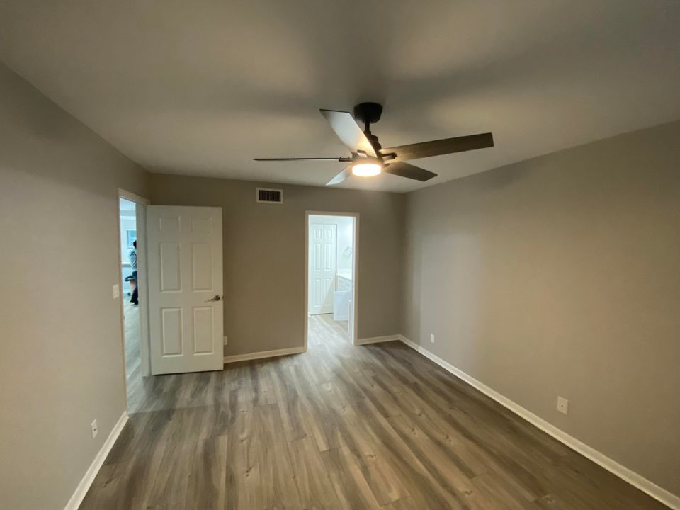 For Sale: $315,000 (2 beds, 2 baths, 1348 Square Feet)