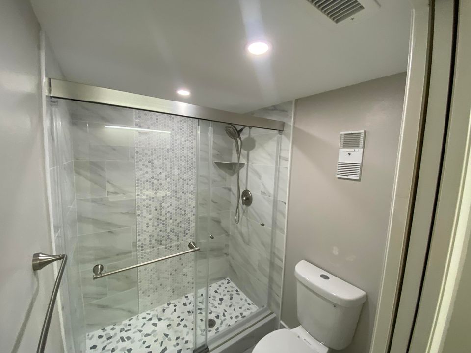 For Sale: $315,000 (2 beds, 2 baths, 1348 Square Feet)