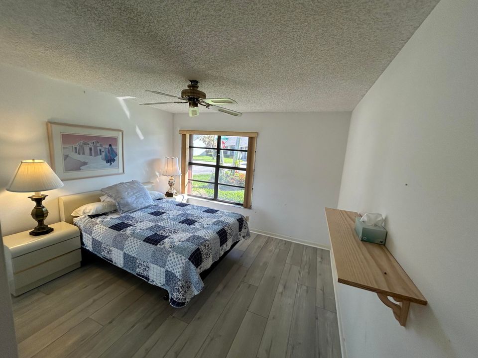 For Sale: $269,000 (2 beds, 2 baths, 1252 Square Feet)