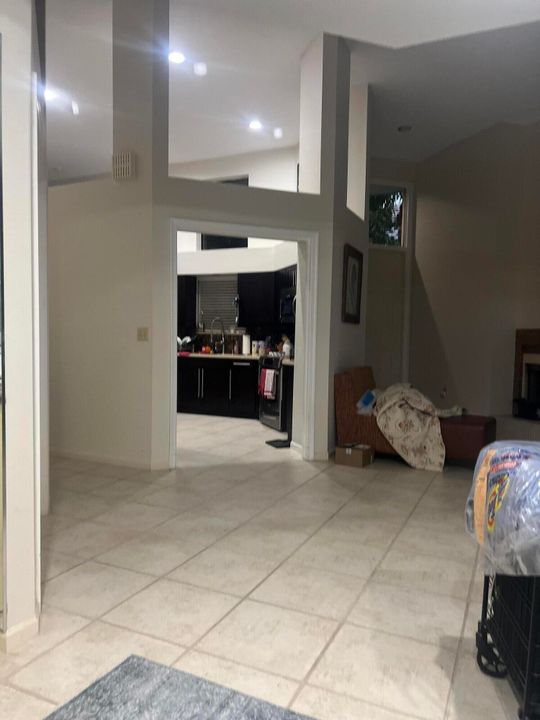 En Venta: $703,000 (3 camas, 2 baños, 2014 Pies cuadrados)