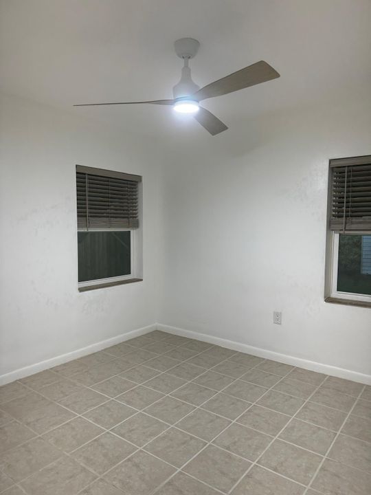 For Rent: $2,950 (2 beds, 1 baths, 761 Square Feet)