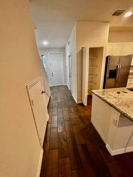 For Rent: $2,750 (3 beds, 2 baths, 1537 Square Feet)