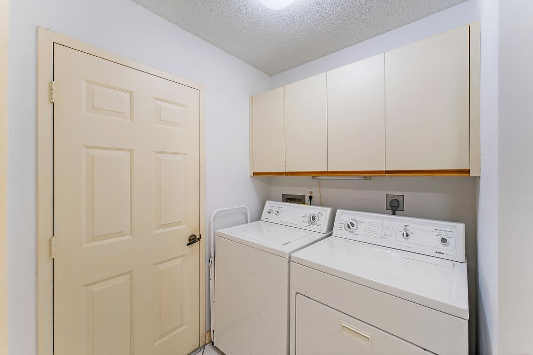 For Rent: $6,000 (2 beds, 2 baths, 1390 Square Feet)