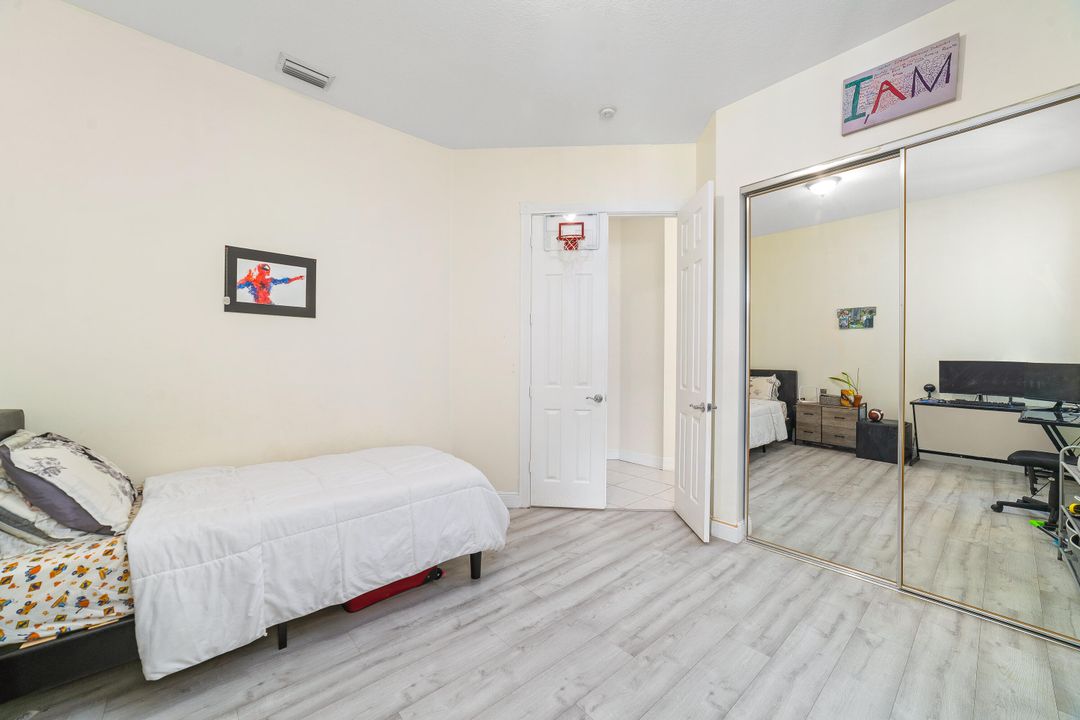 Active With Contract: $550,000 (4 beds, 2 baths, 2001 Square Feet)