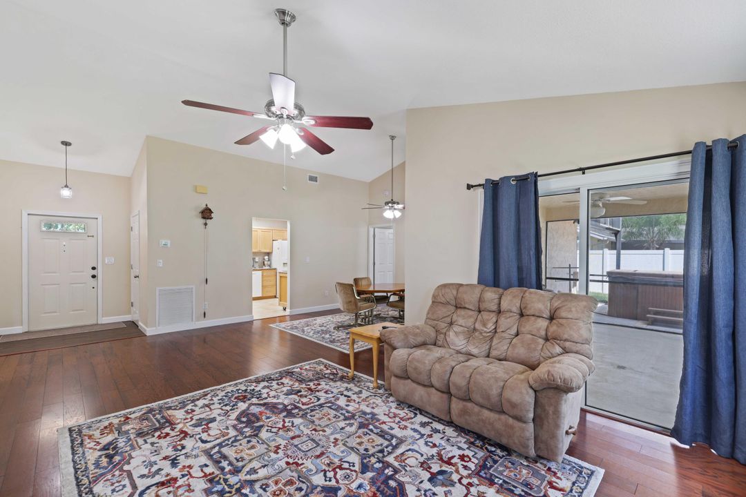 For Sale: $560,000 (3 beds, 2 baths, 1438 Square Feet)