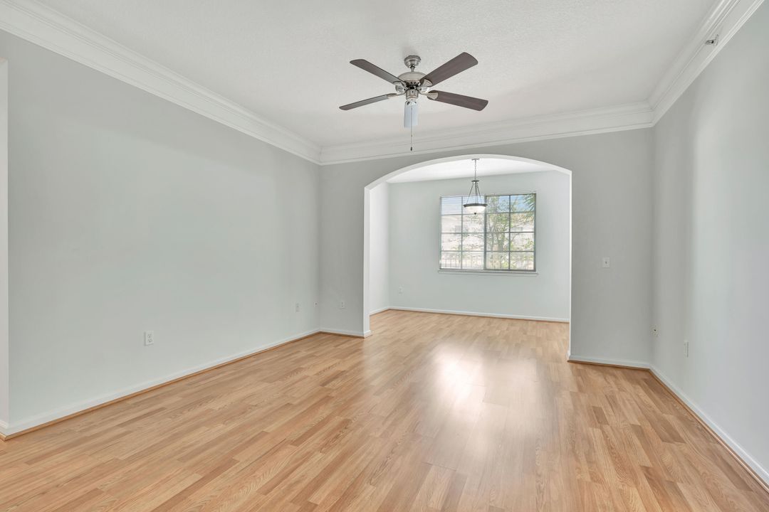 Active With Contract: $2,350 (2 beds, 2 baths, 1213 Square Feet)