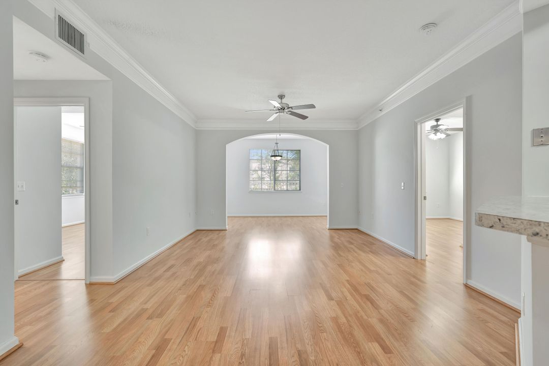 Active With Contract: $2,350 (2 beds, 2 baths, 1213 Square Feet)