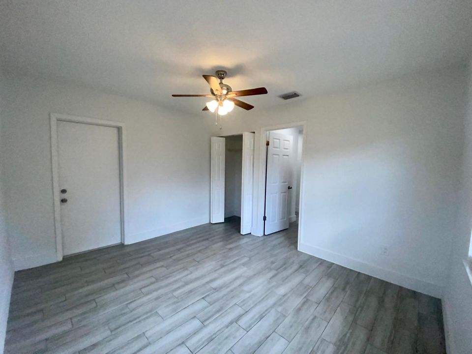 For Rent: $2,800 (3 beds, 2 baths, 1235 Square Feet)