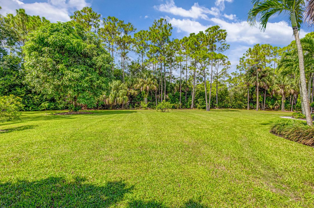 For Sale: $1,900,000 (4 beds, 3 baths, 2977 Square Feet)