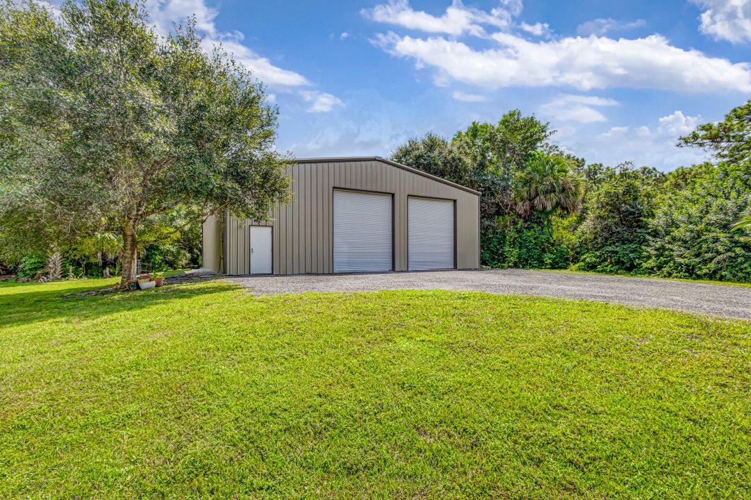 For Sale: $1,900,000 (4 beds, 3 baths, 2977 Square Feet)