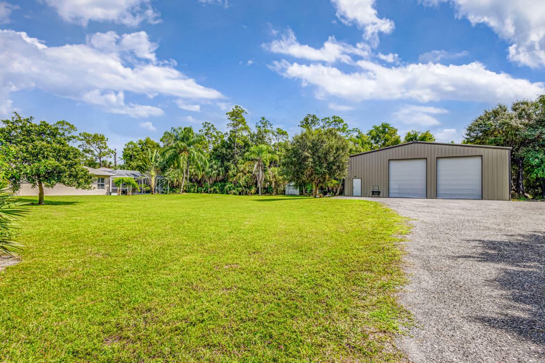 For Sale: $1,900,000 (4 beds, 3 baths, 2977 Square Feet)