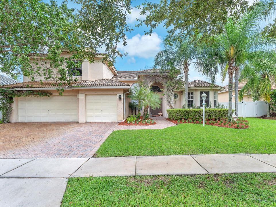 For Sale: $1,400,000 (4 beds, 3 baths, 3345 Square Feet)