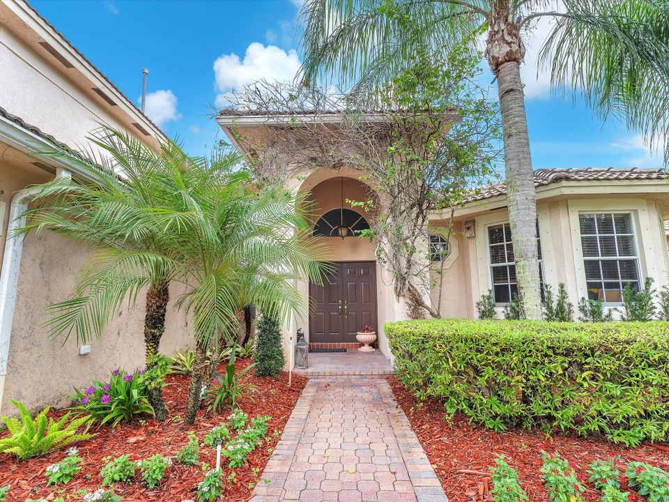 For Sale: $1,400,000 (4 beds, 3 baths, 3345 Square Feet)