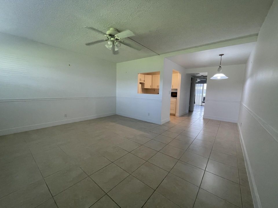 For Rent: $1,500 (1 beds, 1 baths, 570 Square Feet)