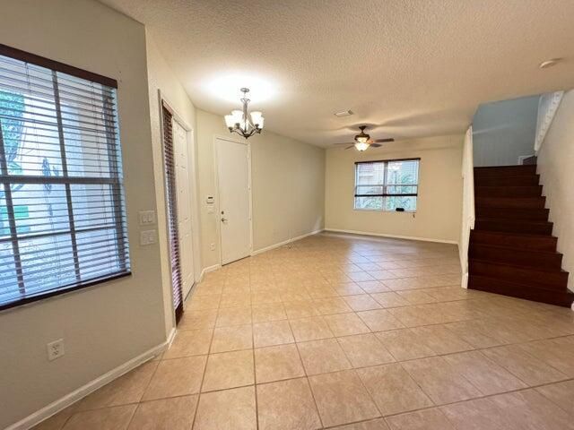 For Rent: $3,600 (4 beds, 2 baths, 2220 Square Feet)