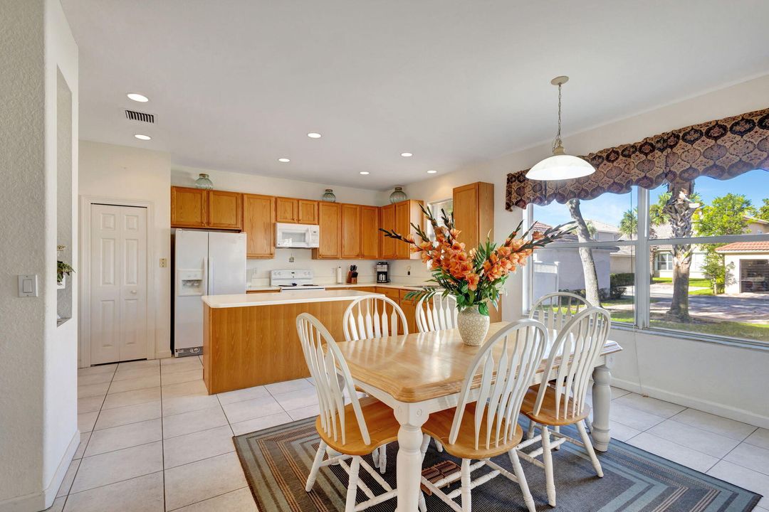 For Sale: $697,000 (4 beds, 2 baths, 2642 Square Feet)