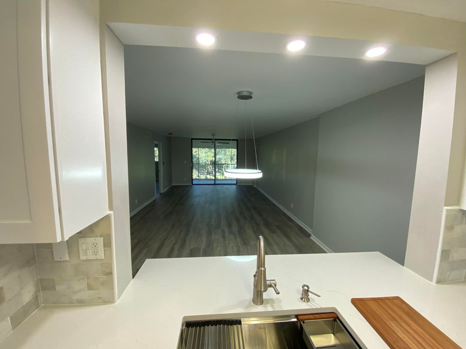 For Sale: $315,000 (2 beds, 2 baths, 1348 Square Feet)