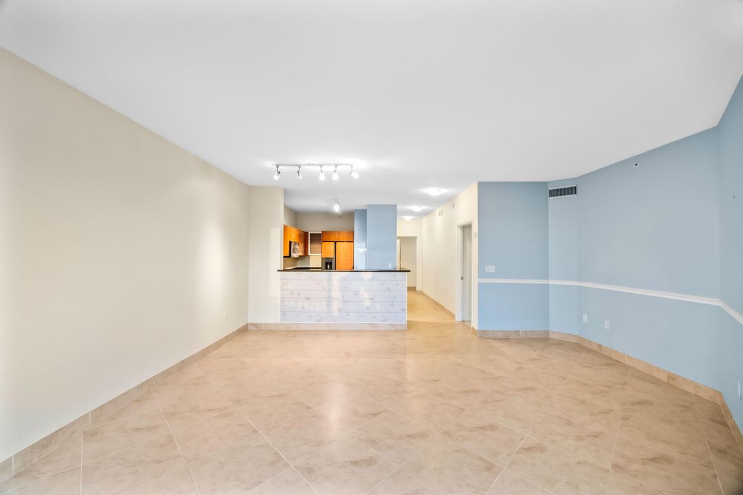 For Sale: $315,000 (3 beds, 2 baths, 1676 Square Feet)