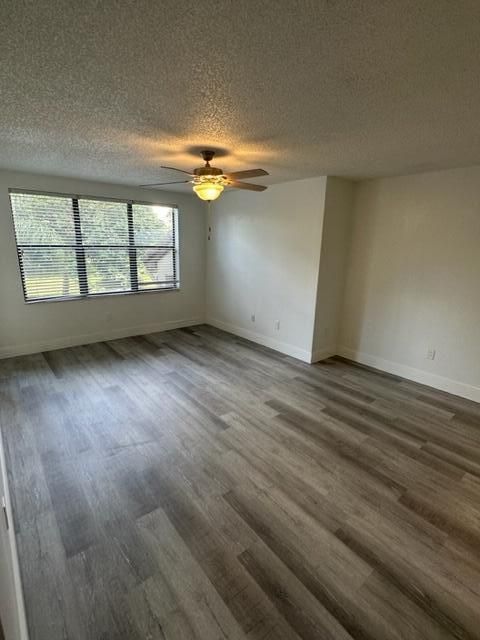 For Sale: $225,000 (2 beds, 1 baths, 800 Square Feet)